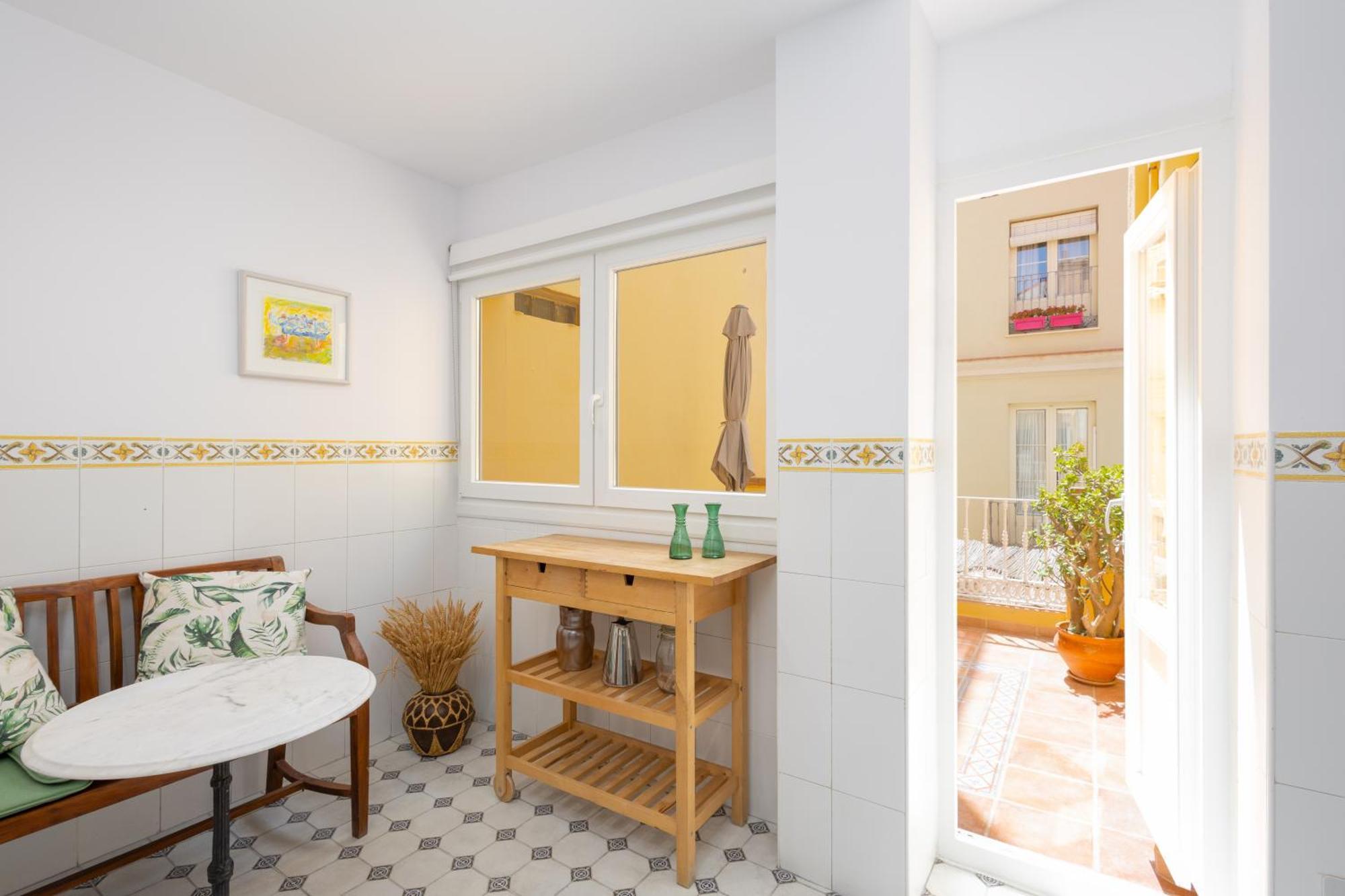 C92 - Rustic Two Bedrooms Apartment With Terrace Малага Екстериор снимка